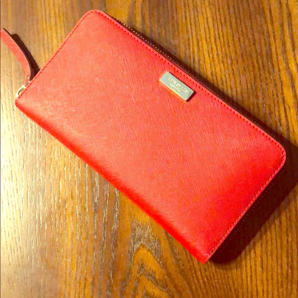 Kate Spade zip-around accordion wallet